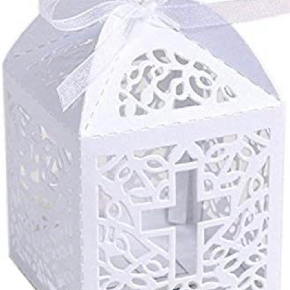 First communion items - Picture 5 of 5